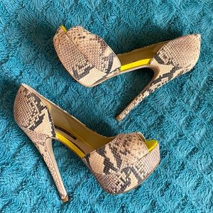 Steven by Steve Madden Peep Toe Heels